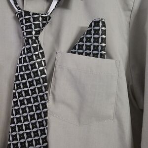 JOHNNIE LENE LONG SLEEVE DRESS SHIRT WITH TIE & HANKERCHIEF! SIZE 10! WORN ONCE!